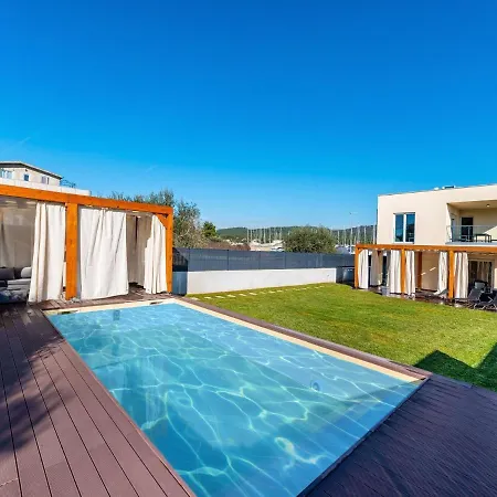 Villa In With Private Pool And Garden Bibinje