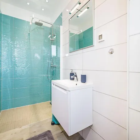 Villa In With Private Pool And Garden *