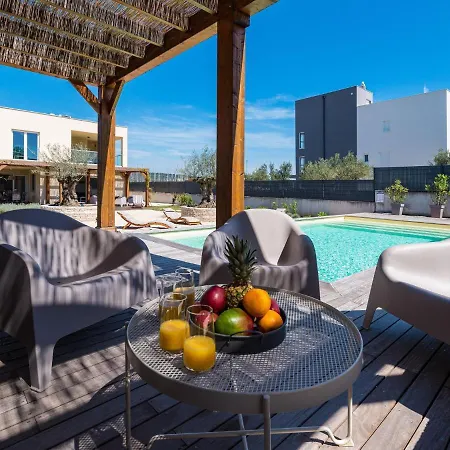 In With Private Pool And Garden * Bibinje