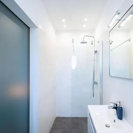 Vila In With Private Pool And Garden *