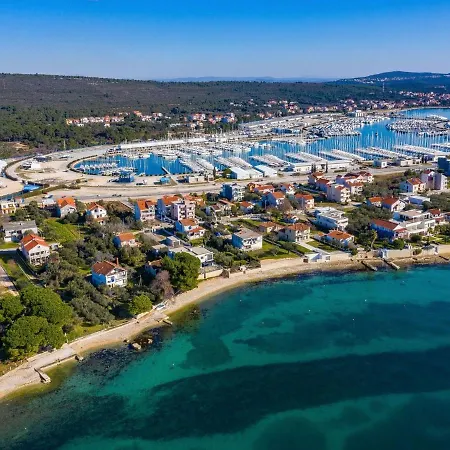 In With Private Pool And Garden Villa Bibinje